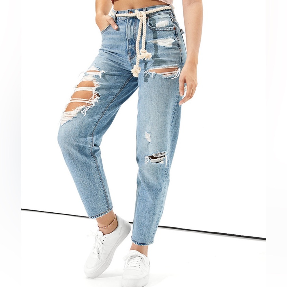 AE Ripped Relaxed Mom Jean